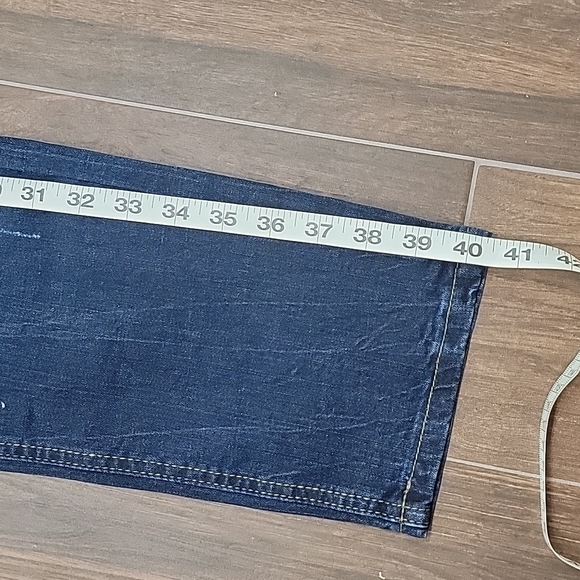 New Fashion Distressed Jeans - Picture 7 of 7